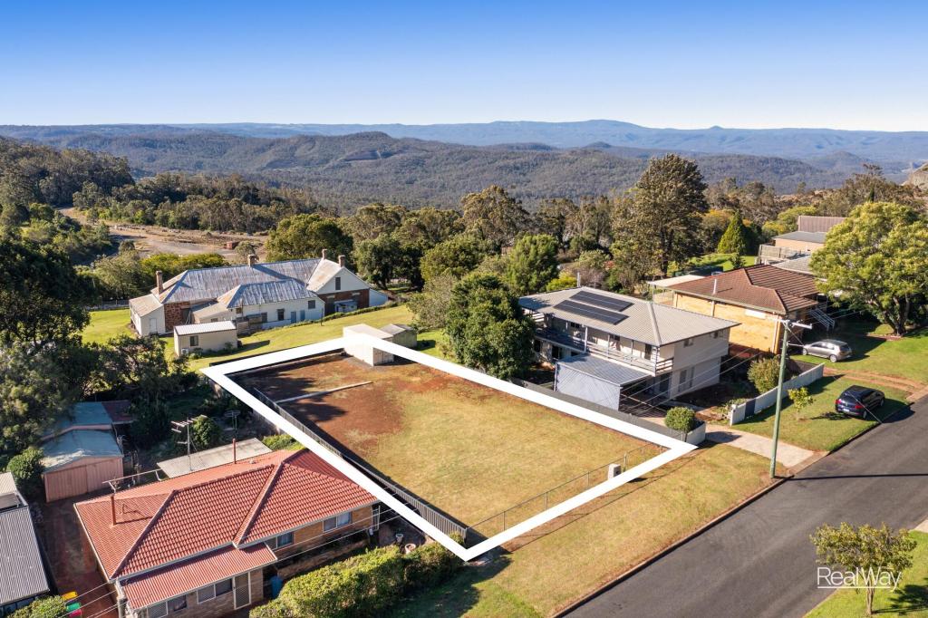 13 Gregory St, Harlaxton, QLD 4350