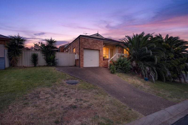 2 Arrow Pl, Raby, NSW 2566