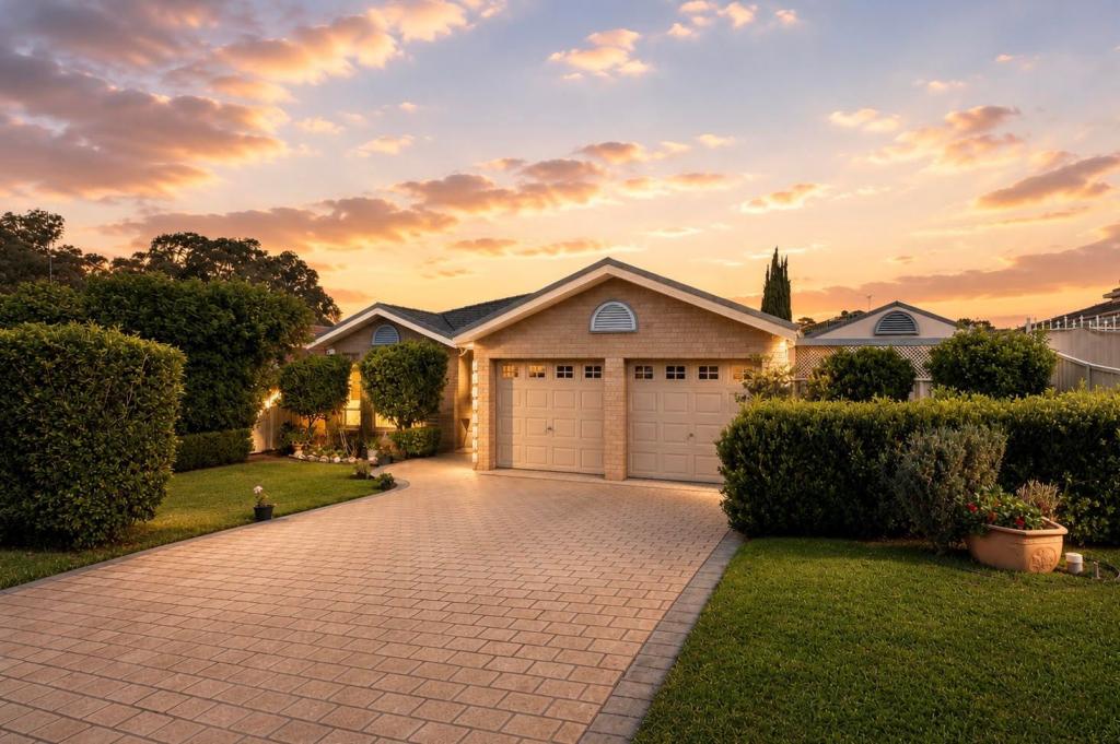 5 St Mark Cl, Blair Athol, NSW 2560