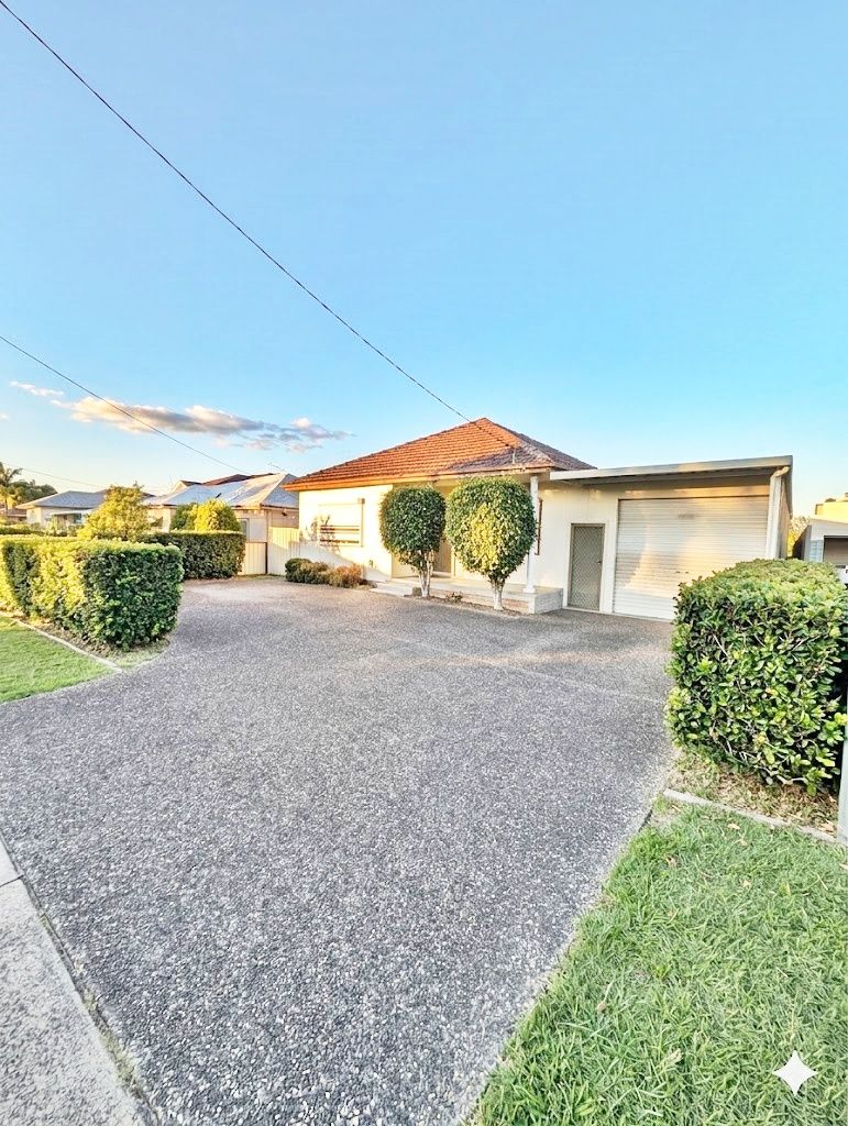 106 Cambridge St, Canley Heights, NSW 2166