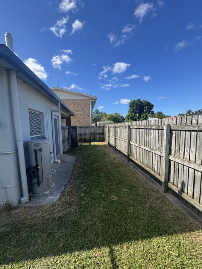 4/4 Palmer St, Millbank, QLD 4670