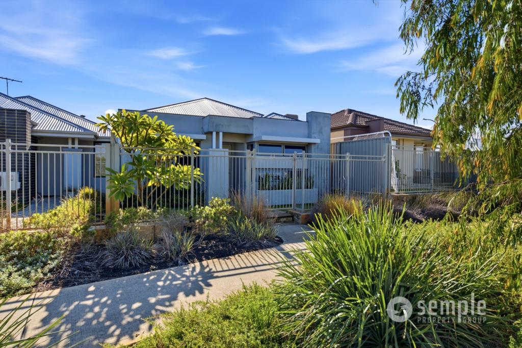 3 Egrove Lane, Piara Waters, WA 6112