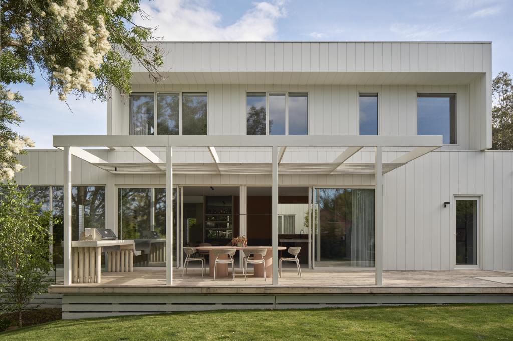 39 Churinga Ave, Mitcham, VIC 3132