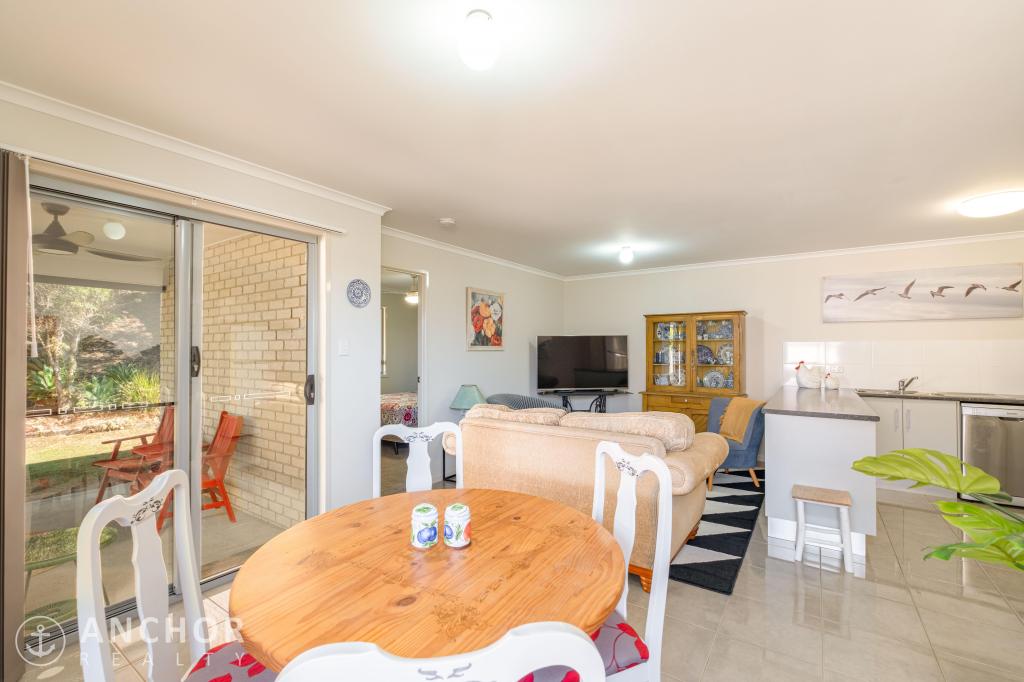 1/23 Bond Dr, Southside, QLD 4570