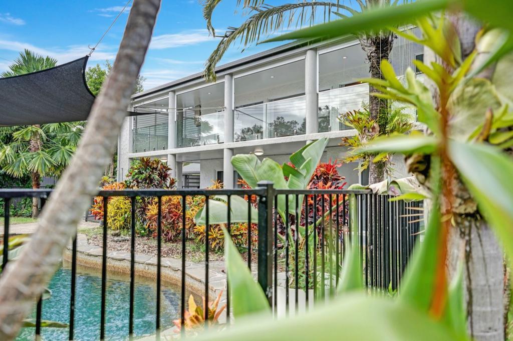 15 BATT ST, CLIFTON BEACH, QLD 4879