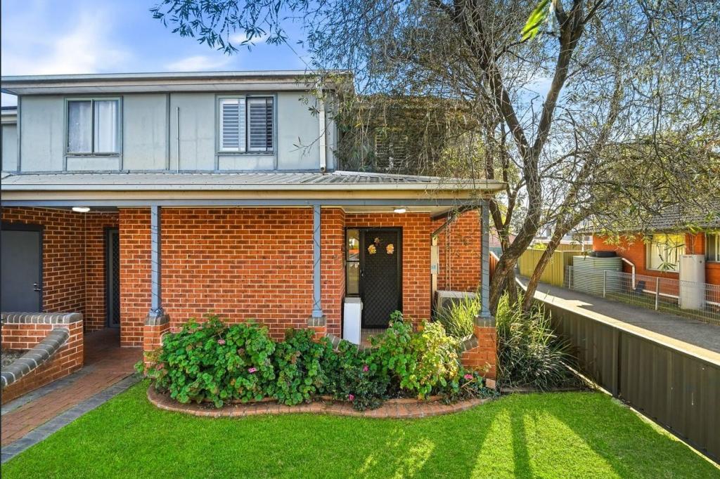 2/49 Jones St, Kingswood, NSW 2747