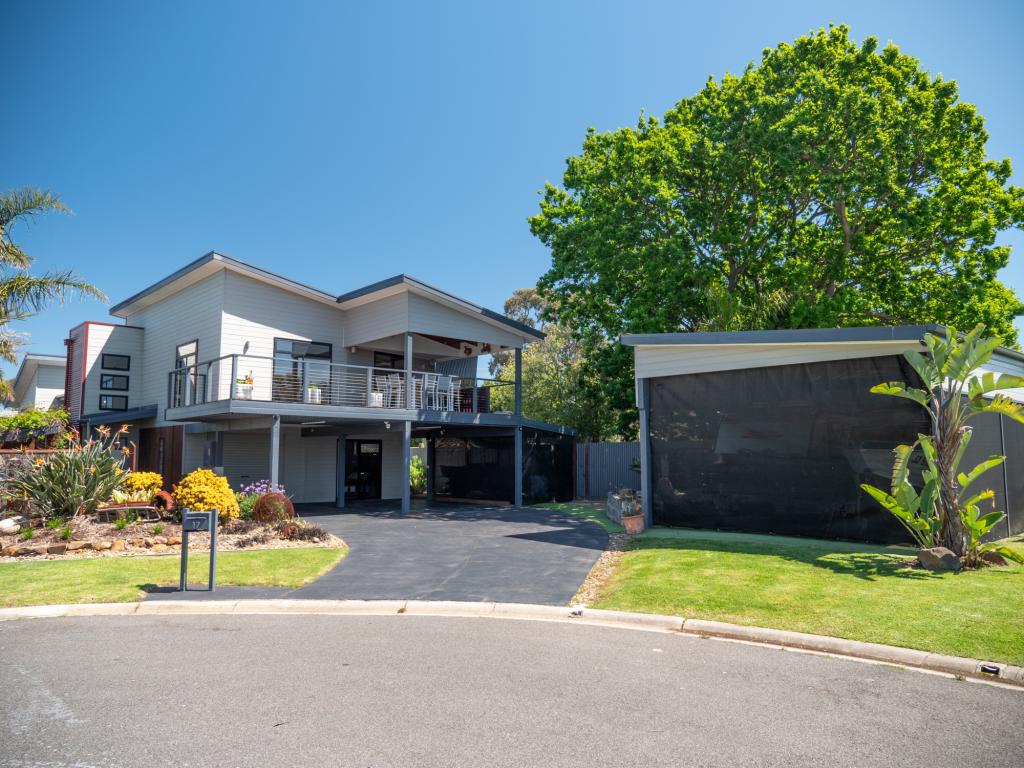 17 Arlington Ct, Corinella, VIC 3984