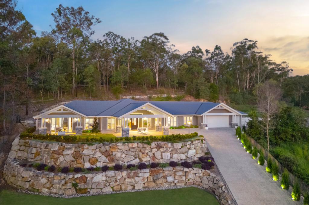 8 Wallowa Ct, Elanora, QLD 4221