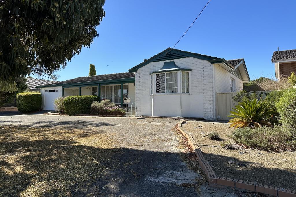 3 Tait Tce, Katanning, WA 6317