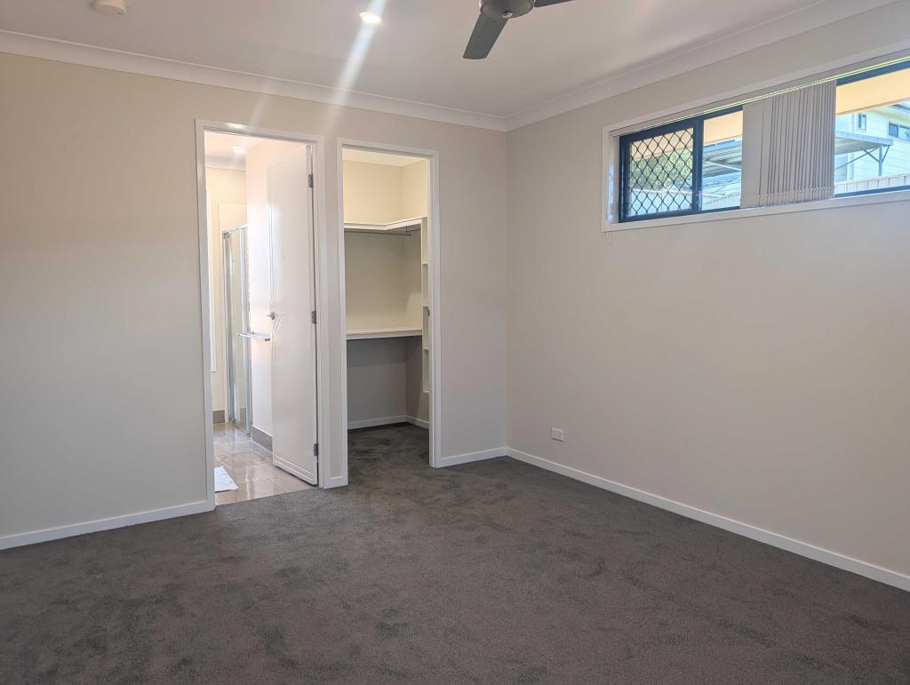 24 Pioneer Ave, Childers, QLD 4660