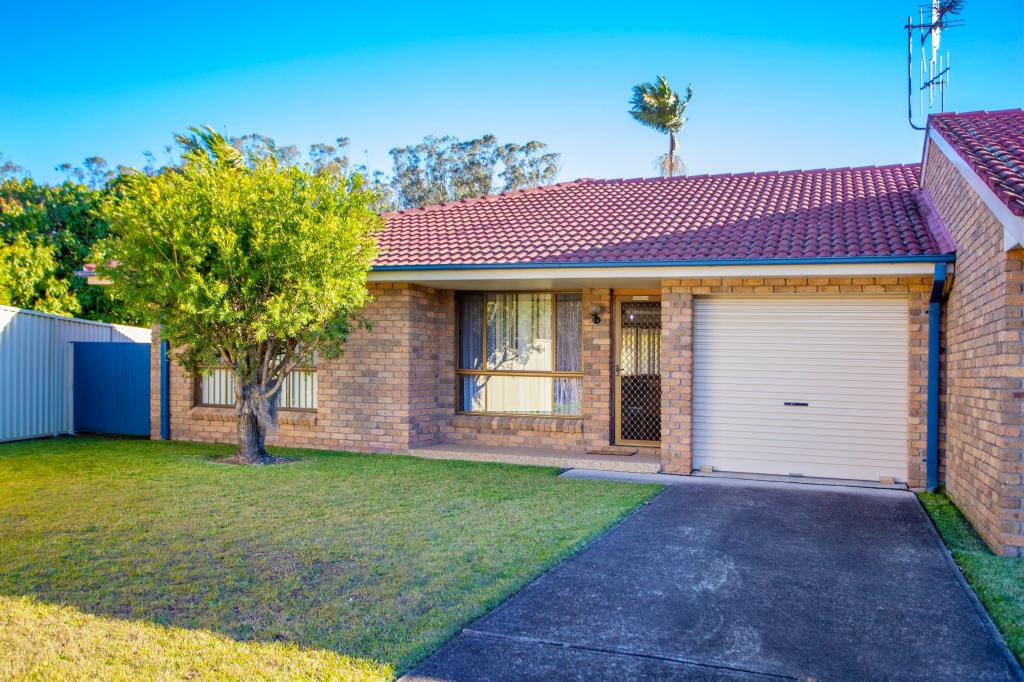 1/2 Willow Cl, Taree, NSW 2430