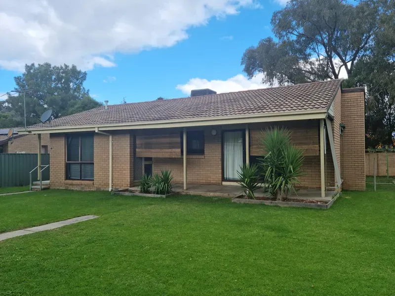 14 Goolagar Cres, Springdale Heights, NSW 2641