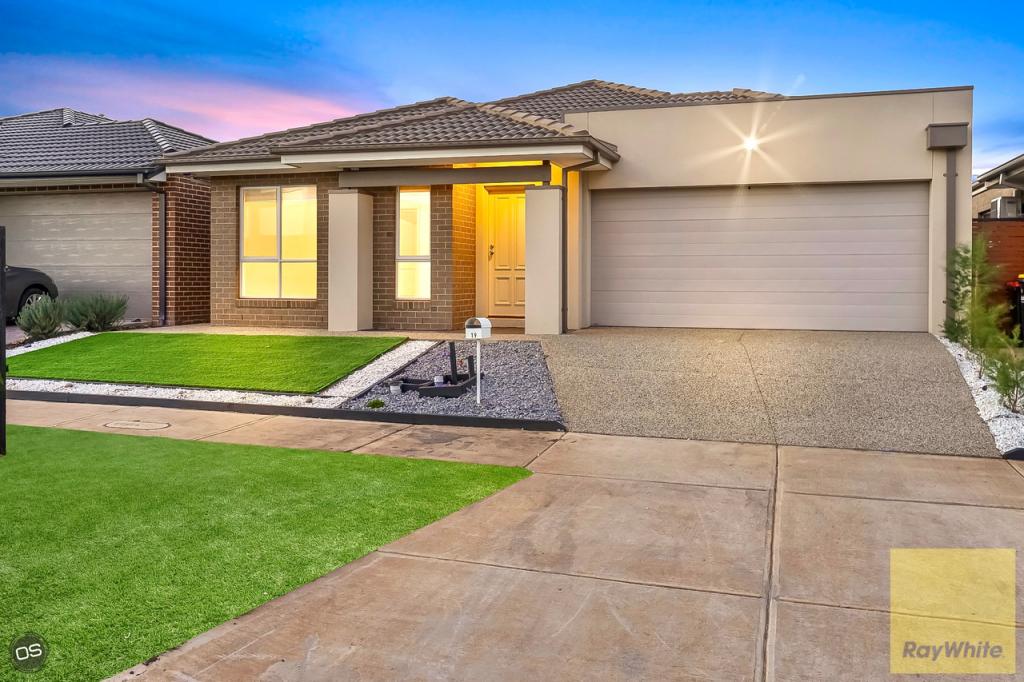 19 Cascade Dr, Aintree, VIC 3336