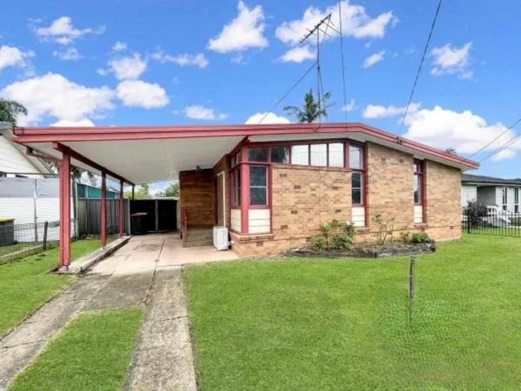 44 Tapiola Ave, Hebersham, NSW 2770