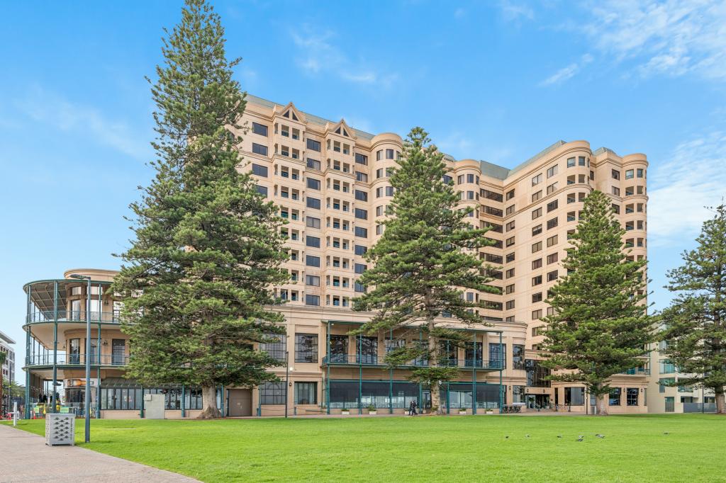 24/1 South Esp, Glenelg, SA 5045