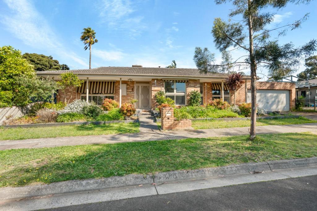 17 Poseidon Cl, Mill Park, VIC 3082