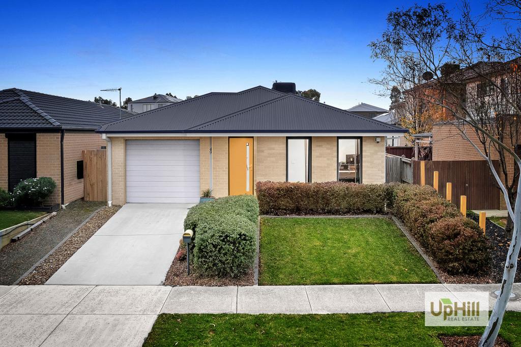 49 Bimberry Cct, Clyde, VIC 3978