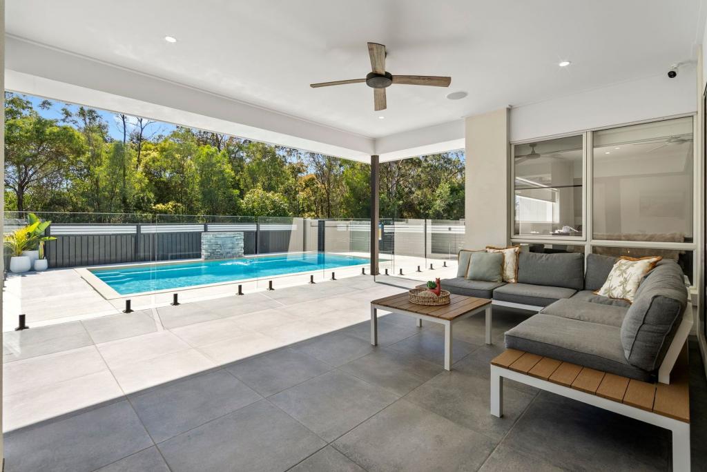 20 Vanstone Way, Redland Bay, QLD 4165
