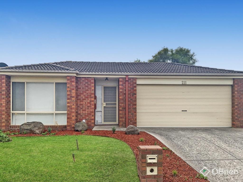 211 ORMOND RD, NARRE WARREN SOUTH, VIC 3805