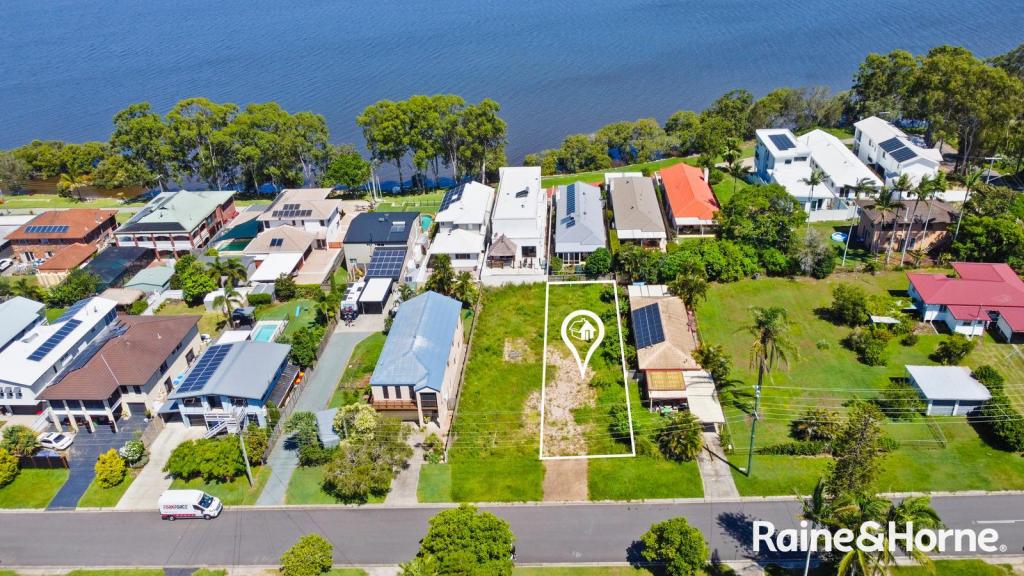 7 RUSBROOK ST, REDLAND BAY, QLD 4165