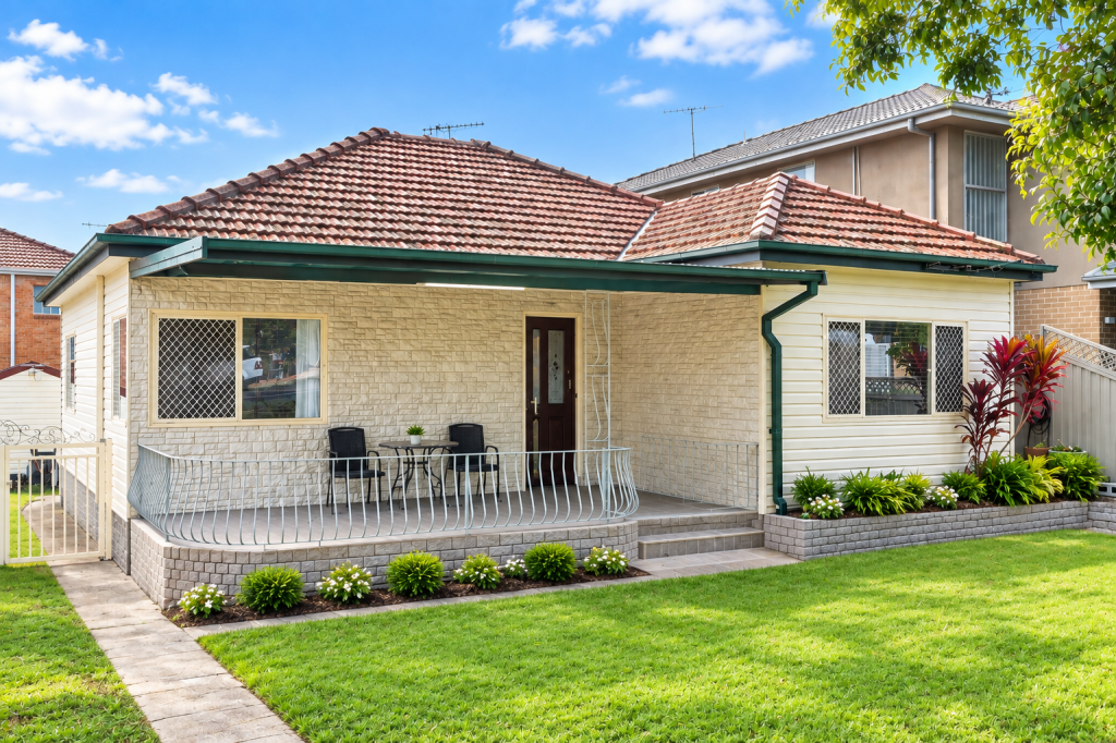 204 Auburn Rd, Yagoona, NSW 2199