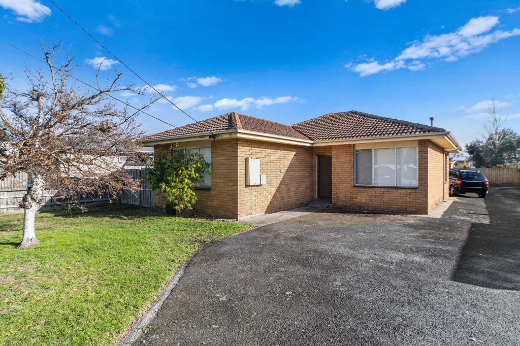 1/33 Gairloch Dr, Frankston, VIC 3199