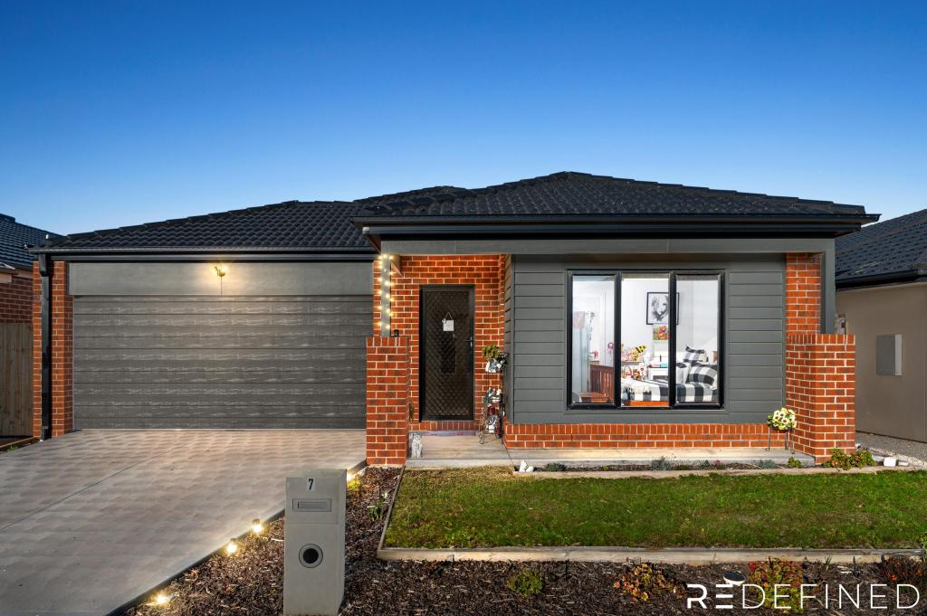 7 Winpara St, Wallan, VIC 3756