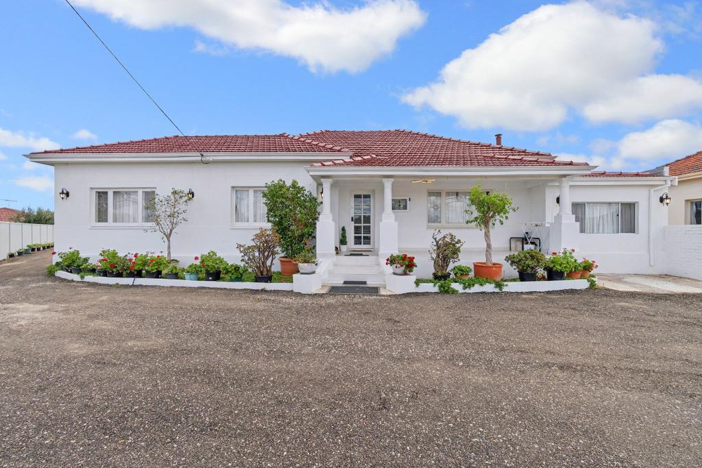 57 Jones St, Stirling, WA 6021