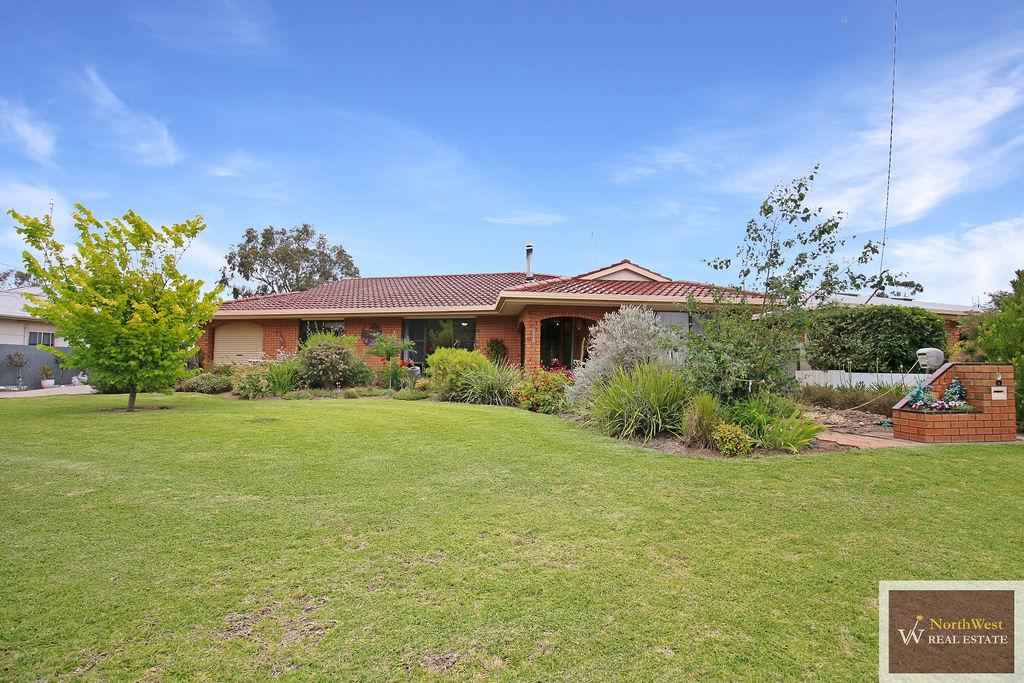 1 Dimboola Rd, Warracknabeal, VIC 3393