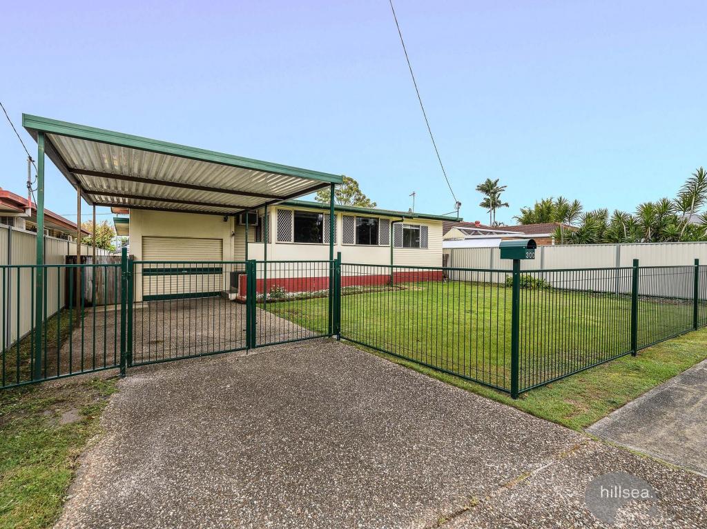 300 Bayview St, Hollywell, QLD 4216