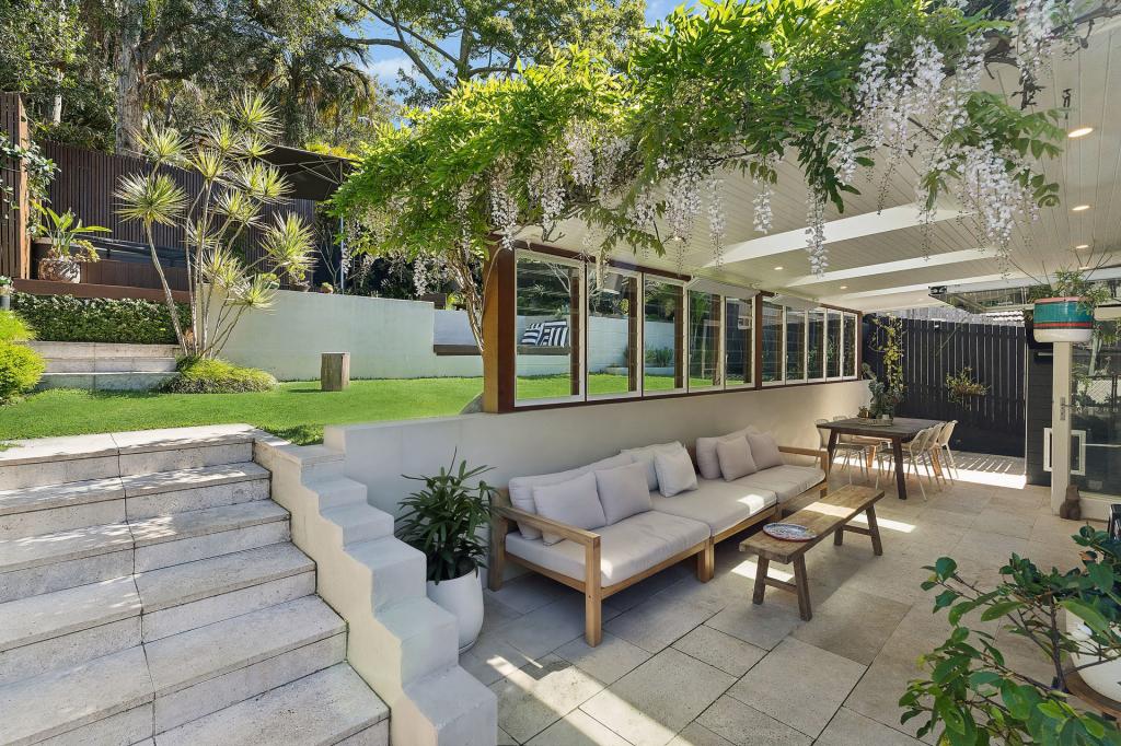 97 Gondola Rd, North Narrabeen, NSW 2101