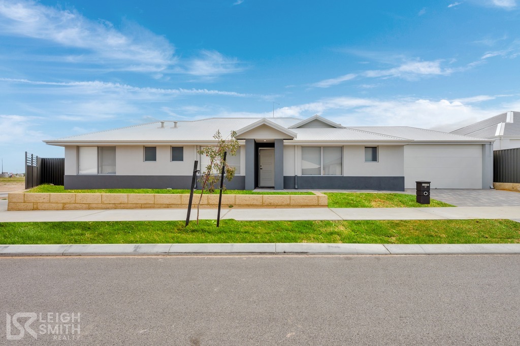 57 ANGALORE RD, MADORA BAY, WA 6210