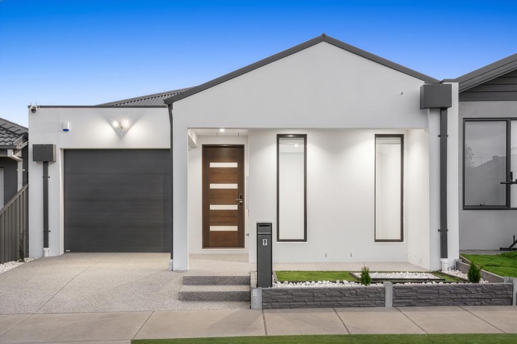 9 Punchbowl Rd, Kalkallo, VIC 3064