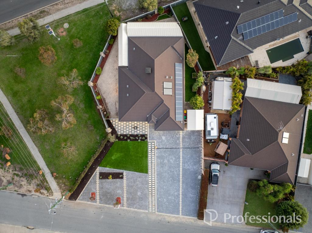 13 Sheffield Rd, Wattle Grove, WA 6107