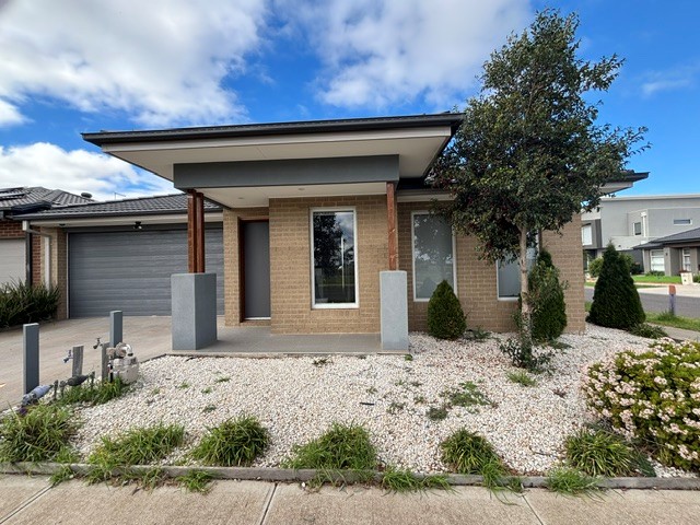 31 AMBERSWEET DR, TARNEIT, VIC 3029