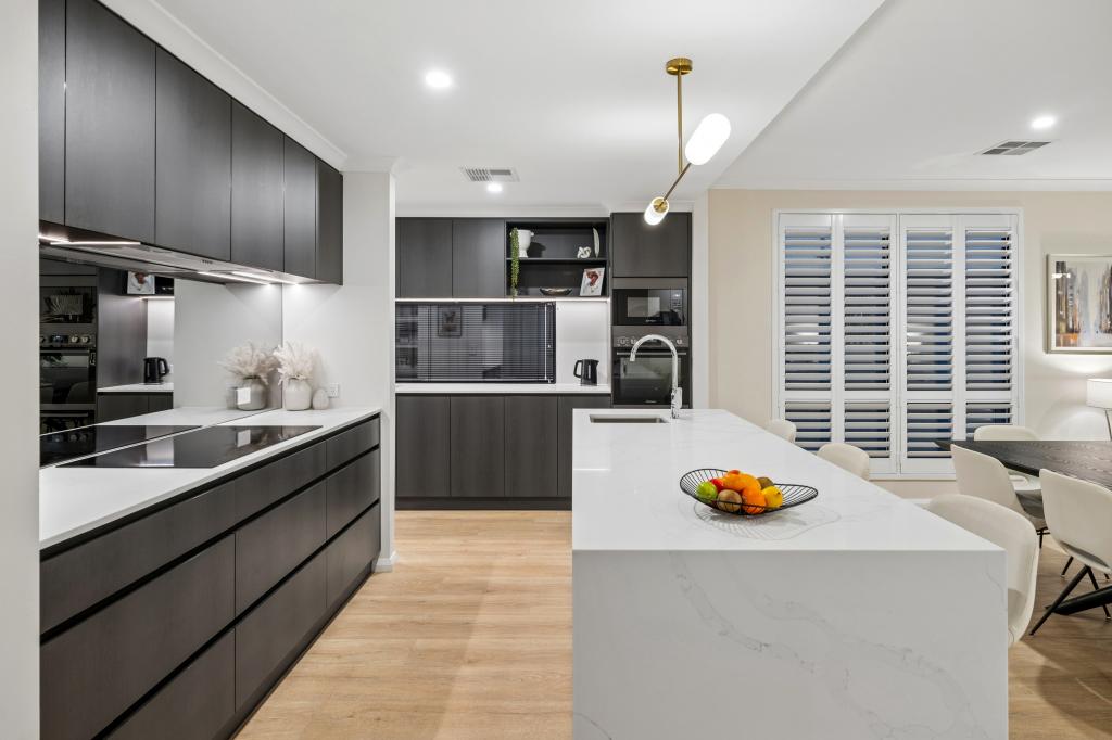5 Preston Gr, South Guildford, WA 6055