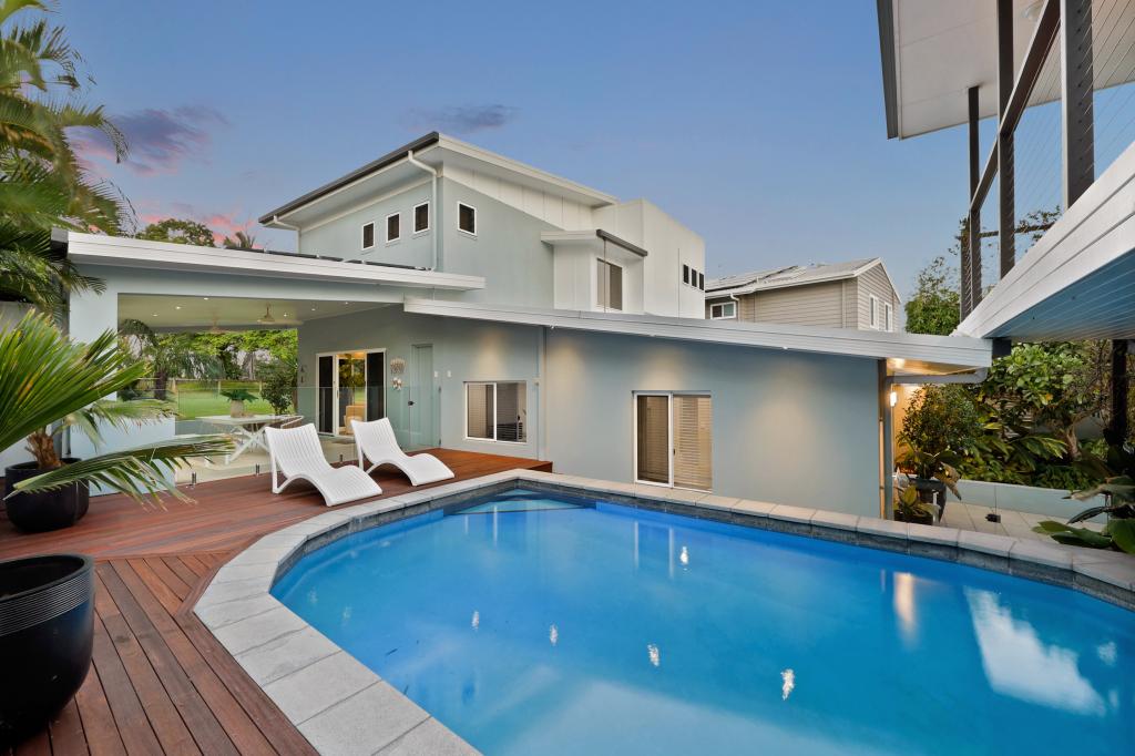 21 Coral Dr, Blacks Beach, QLD 4740