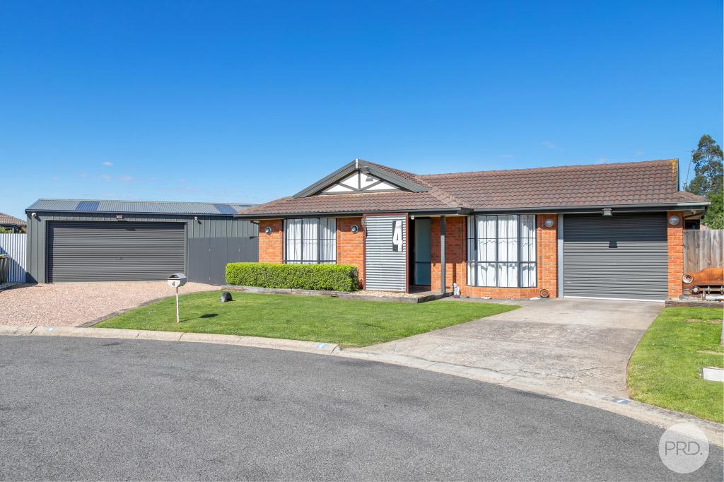 4 Lynbrae Ct, Sebastopol, VIC 3356