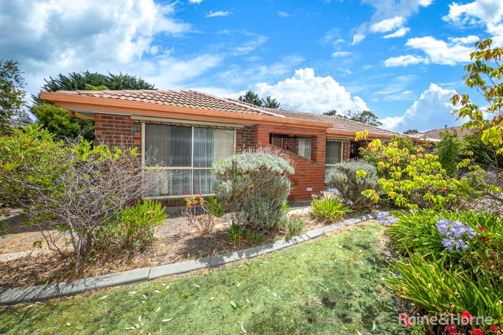 7 Carnoustie Dr, Sunbury, VIC 3429
