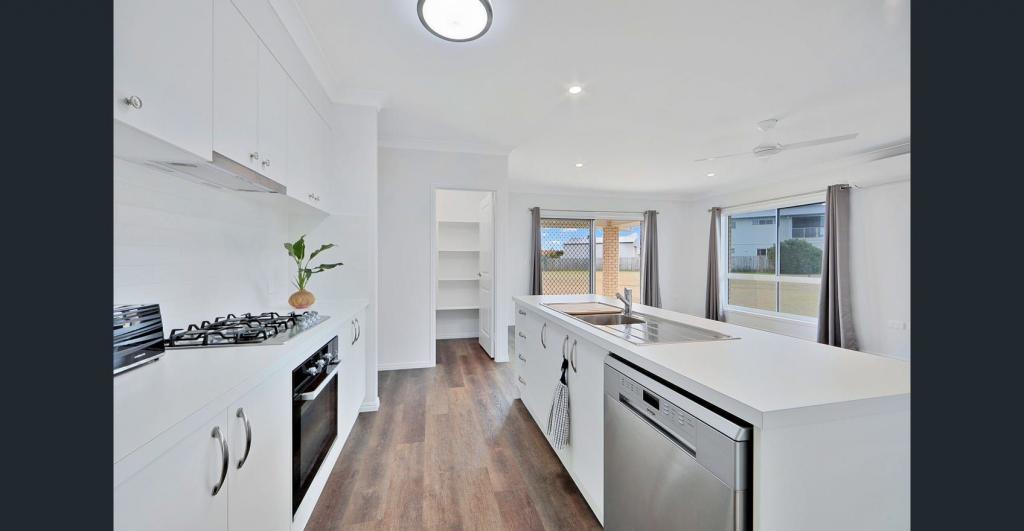 27 Emperor Dr, Elliott Heads, QLD 4670