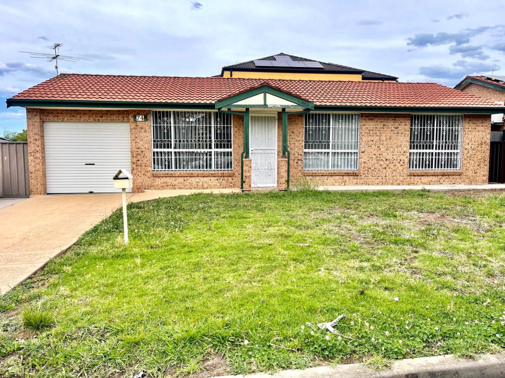 74 Currawong St, Green Valley, NSW 2168