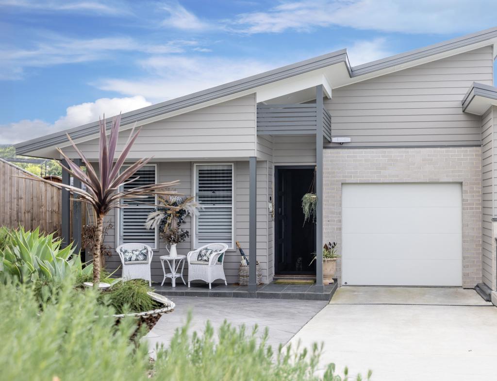 28B PARKER CRES, BERRY, NSW 2535