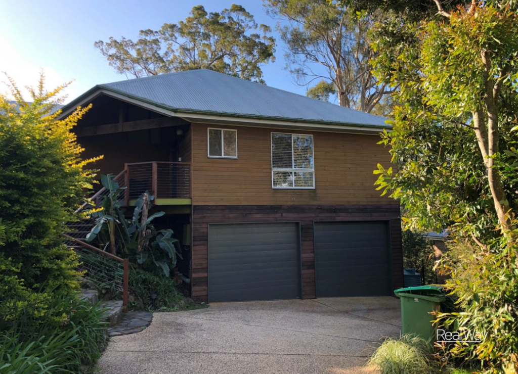 17 Harvey St, Mount Lofty, QLD 4350