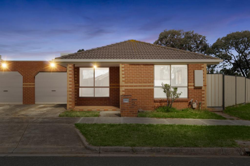 13 Meade Way, Sydenham, VIC 3037