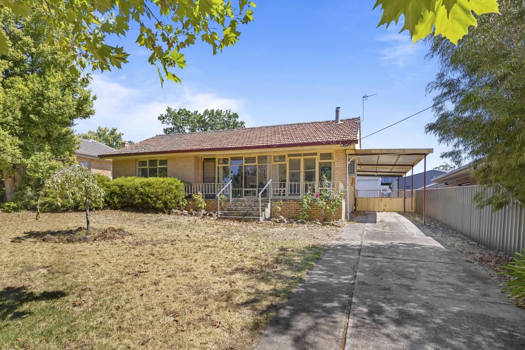 32 BARKLY ST W, ARARAT, VIC 3377
