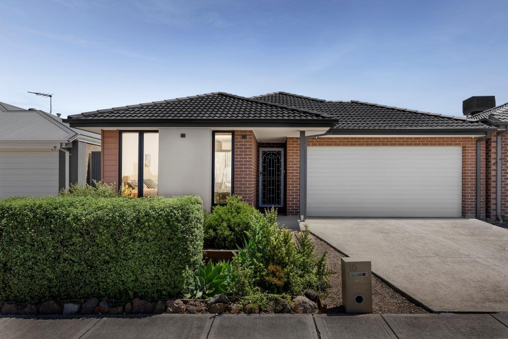 16 Kokoda Dr, Sunbury, VIC 3429