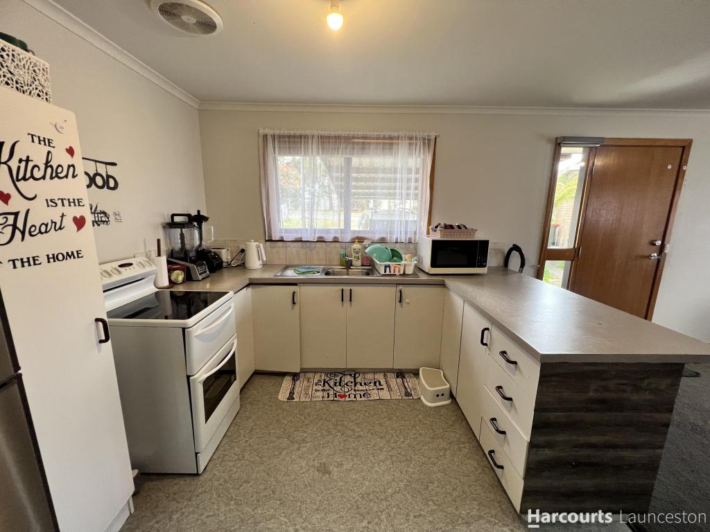 2/11 Chris St, Prospect, TAS 7250