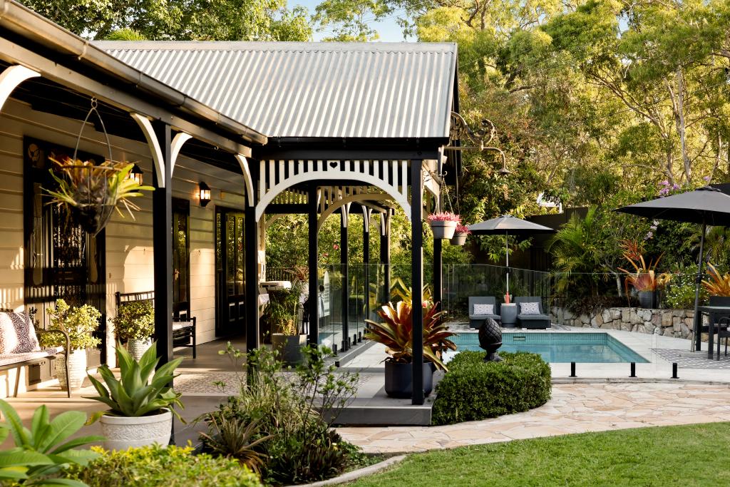 1 Thiesfield St, Fig Tree Pocket, QLD 4069