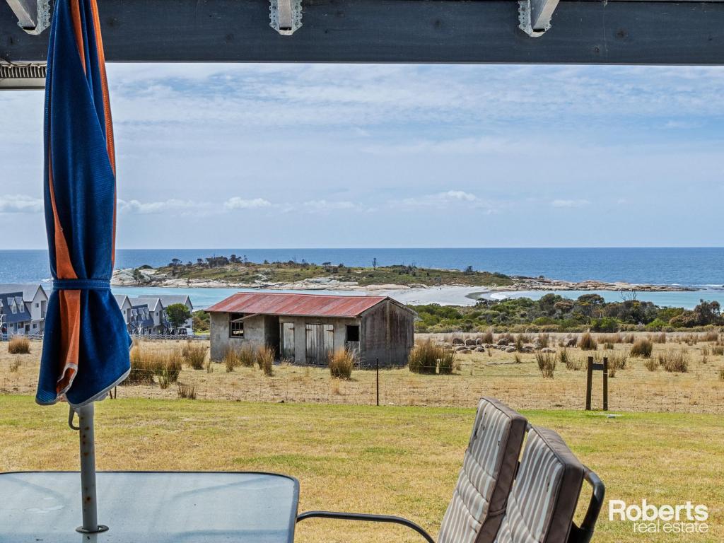 61 Tasman Hwy, Bicheno, TAS 7215