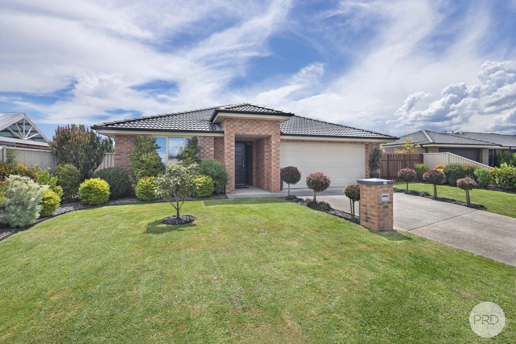 12 Stella Dr, Delacombe, VIC 3356